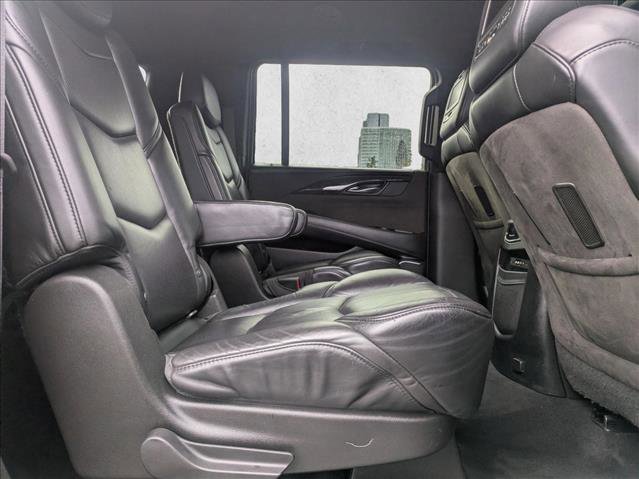 Used 2016 Cadillac Escalade ESV Platinum image 27