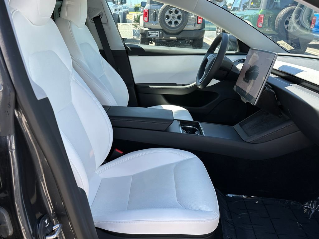 Used 2025 Tesla Model 3 Long Range RWD image 17