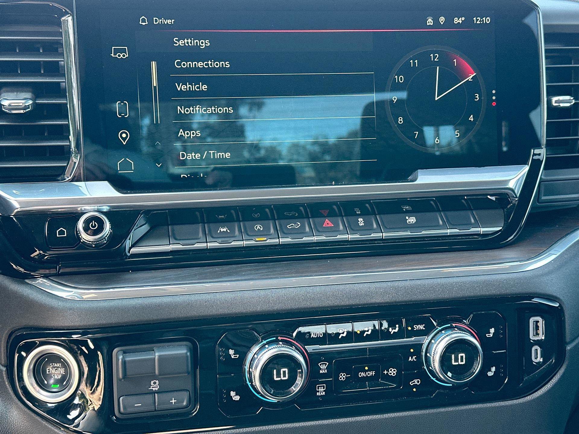 Used 2025 GMC Sierra 1500 SLT image 18