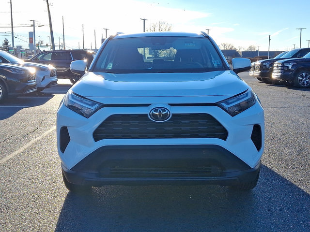 Used 2022 Toyota RAV4 XLE image 2