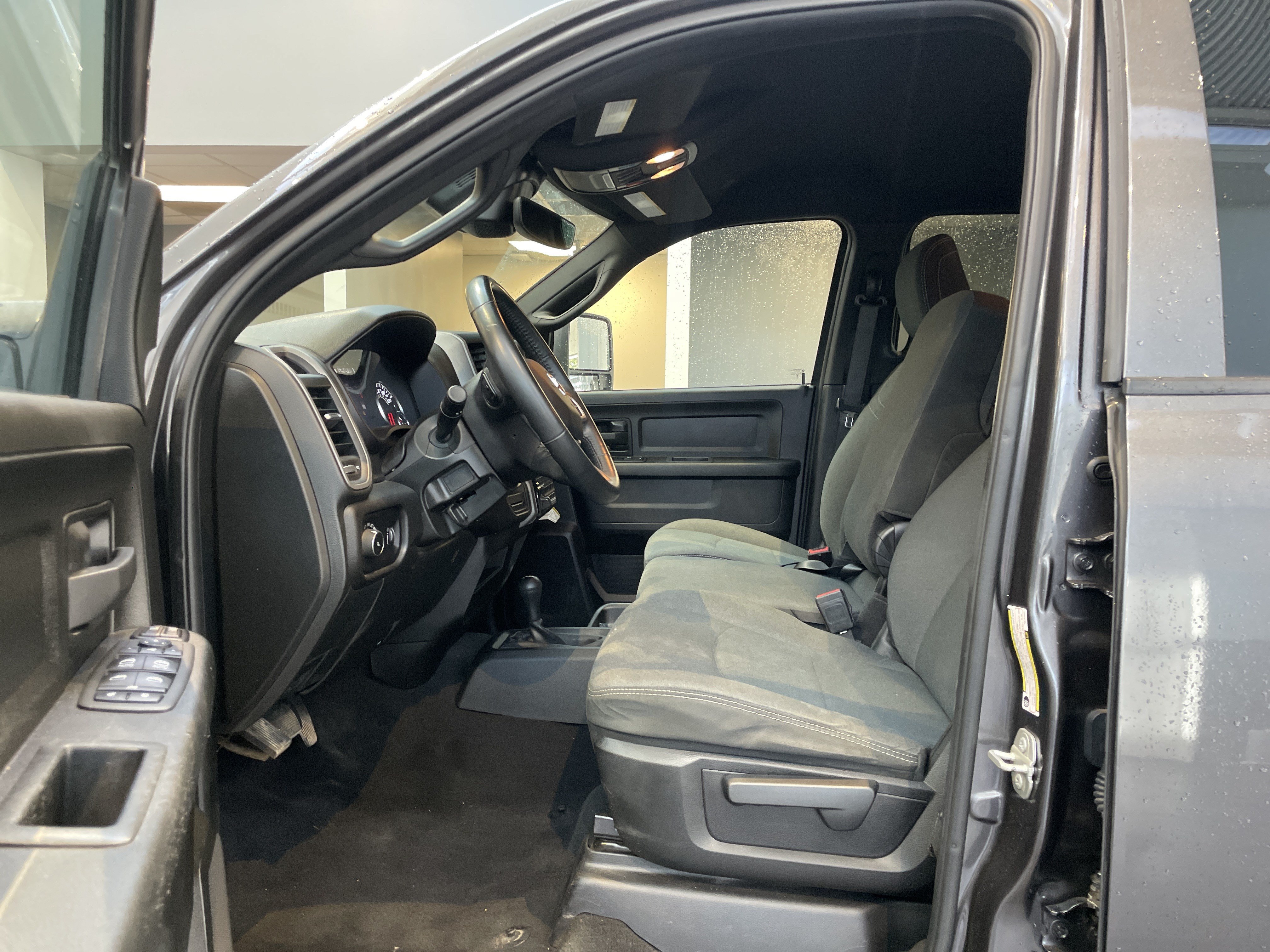 Used 2024 RAM 2500 Tradesman w/ Safety Group AWD/4WD image 17
