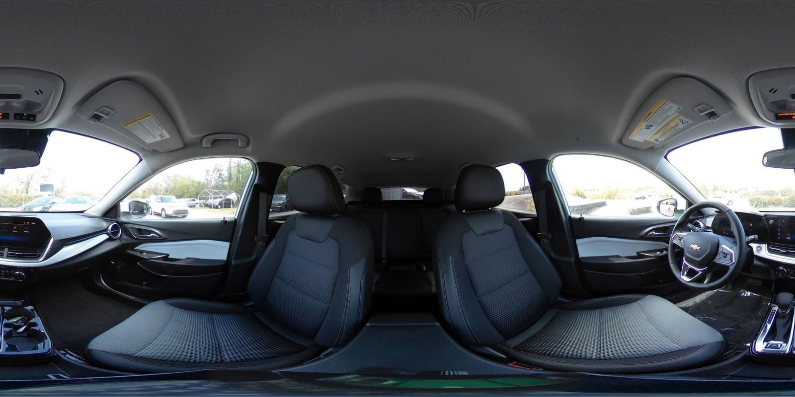 Used 2025 Chevrolet Trax LT w/ LT Convenience Package image 40