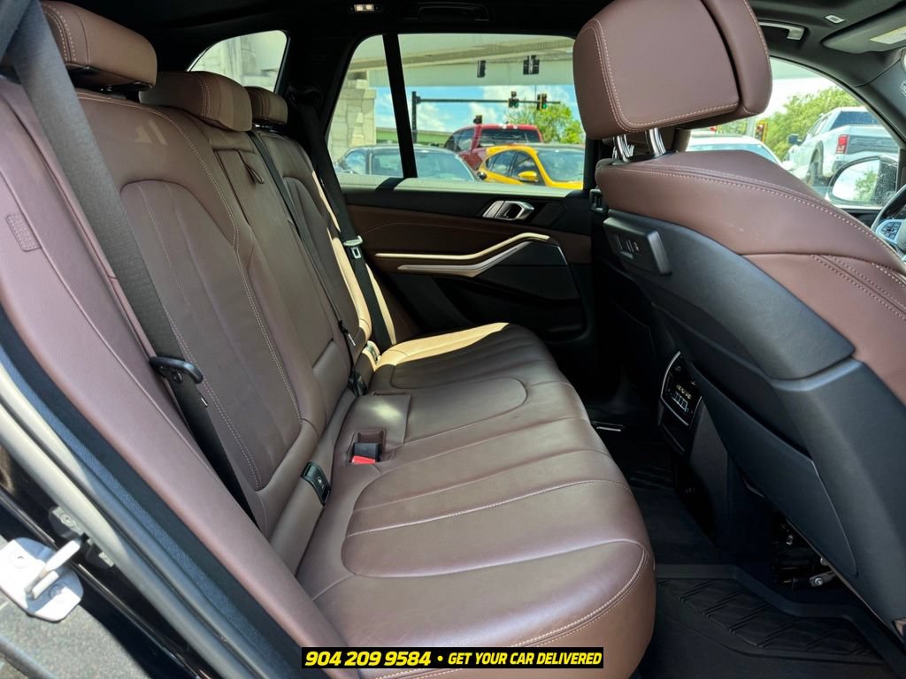 Used 2022 BMW X5 M50i AWD/4WD image 27