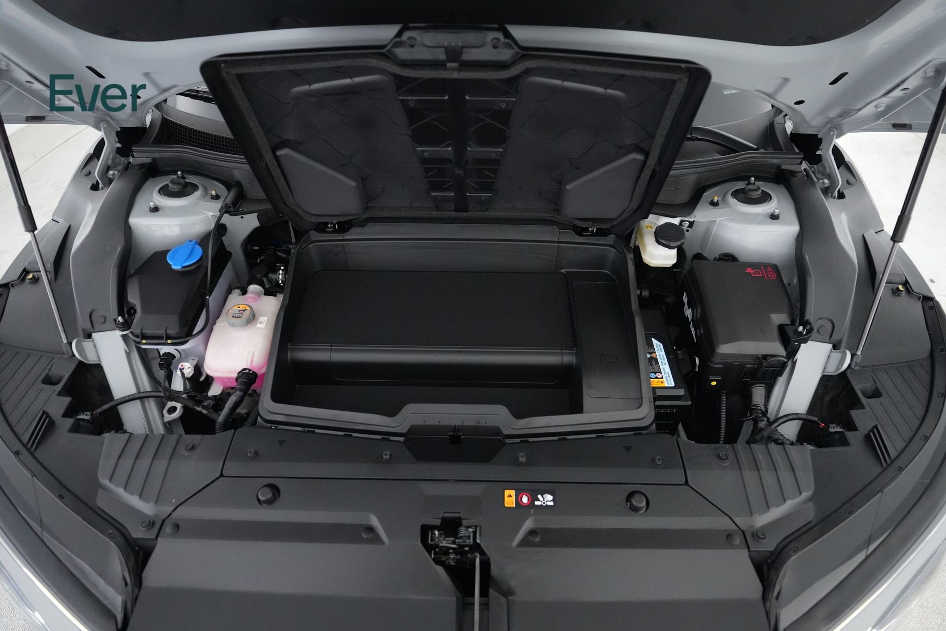 Used 2025 Kia EV6 Light w/ Light LR Technology Package image 25