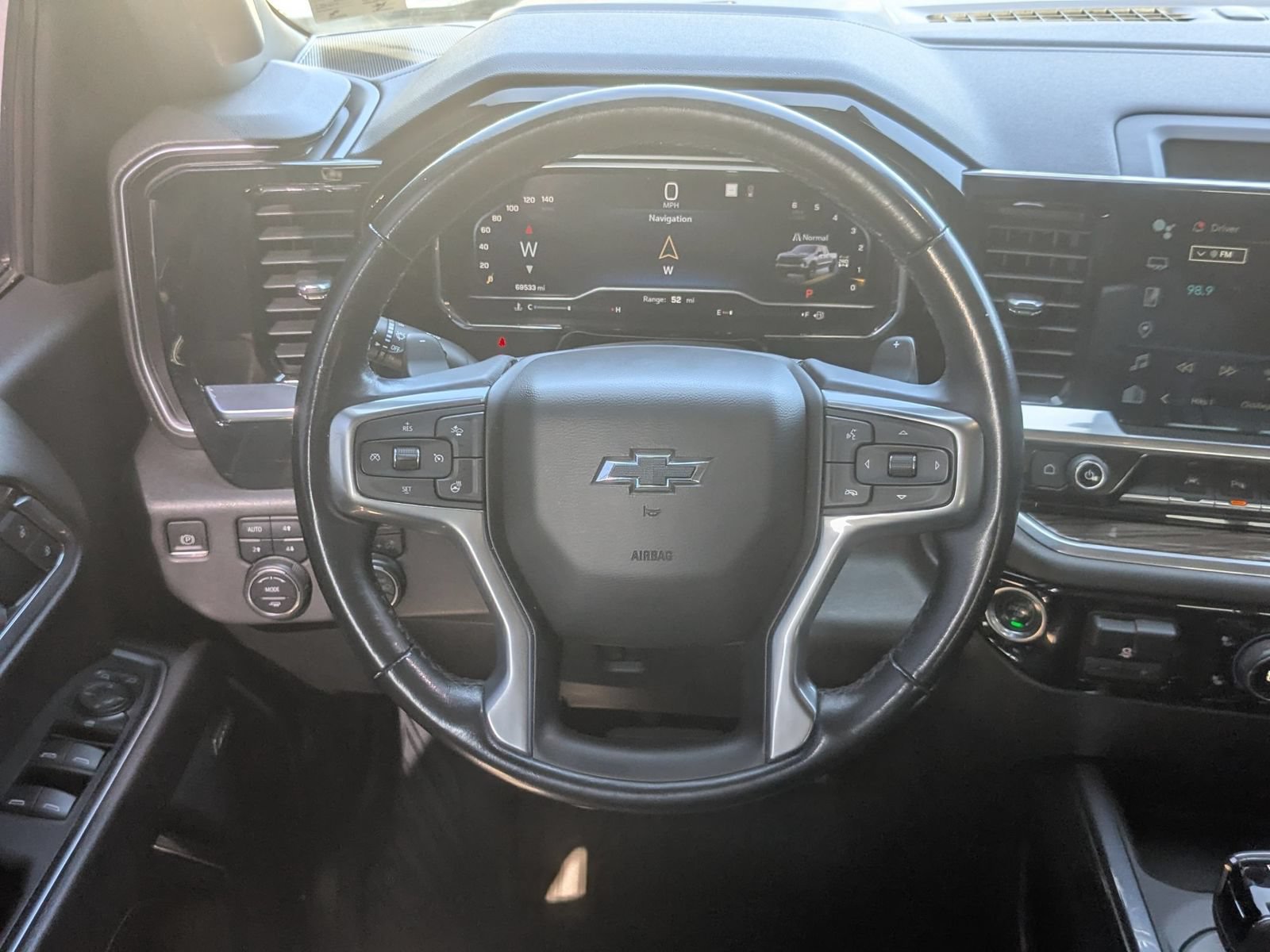 Used 2022 Chevrolet Silverado 1500 LT Trail Boss w/ Convenience Package II AWD/4WD image 32