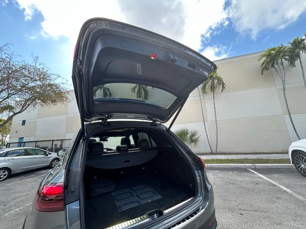 Used 2025 Mercedes-Benz GLE 450e 4MATIC image 40