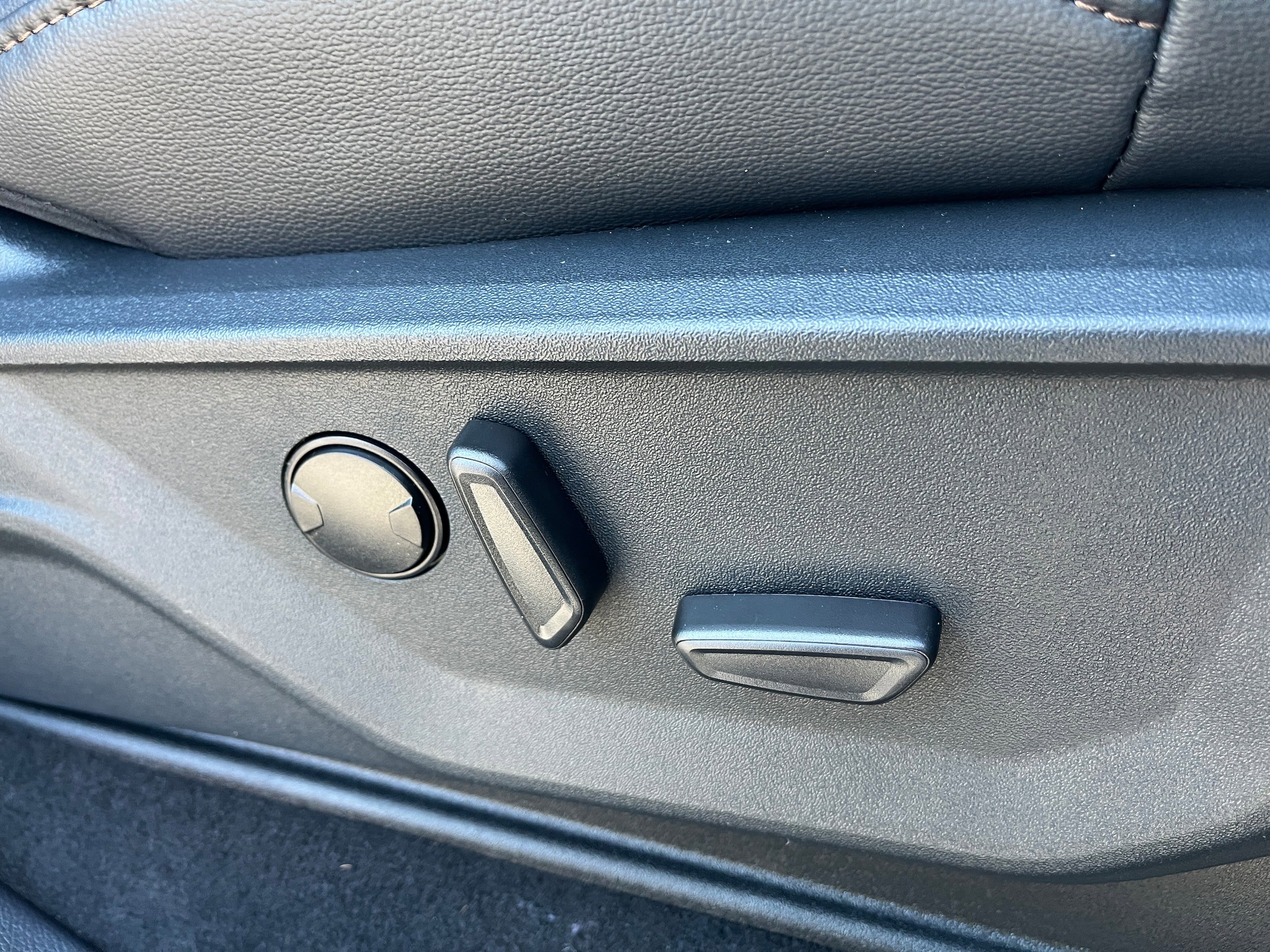 New 2026 Ford F350 Lariat w/ Lariat Ultimate Package image 16