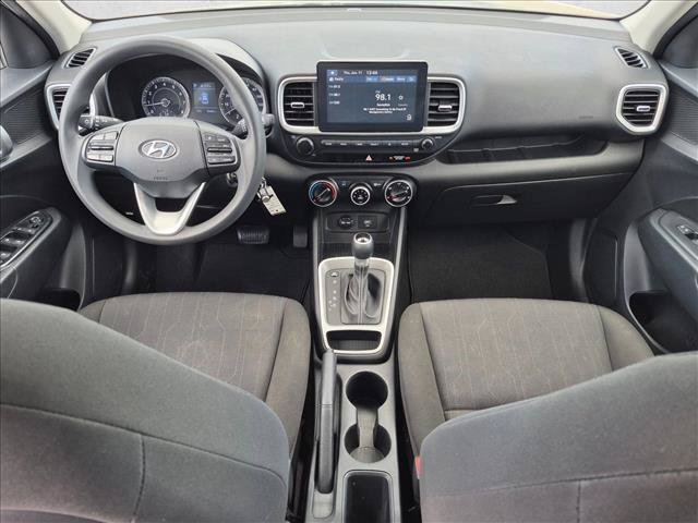Used 2021 Hyundai Venue SE FWD image 18