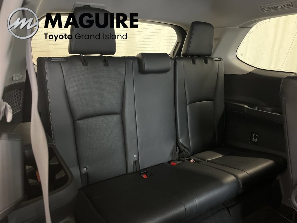 Used 2024 Toyota Grand Highlander AWD image 35