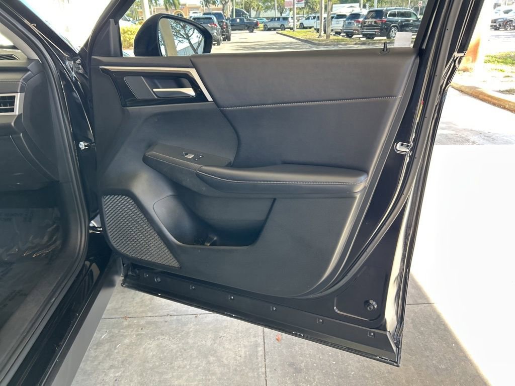 Used 2024 Mitsubishi Outlander SE image 26