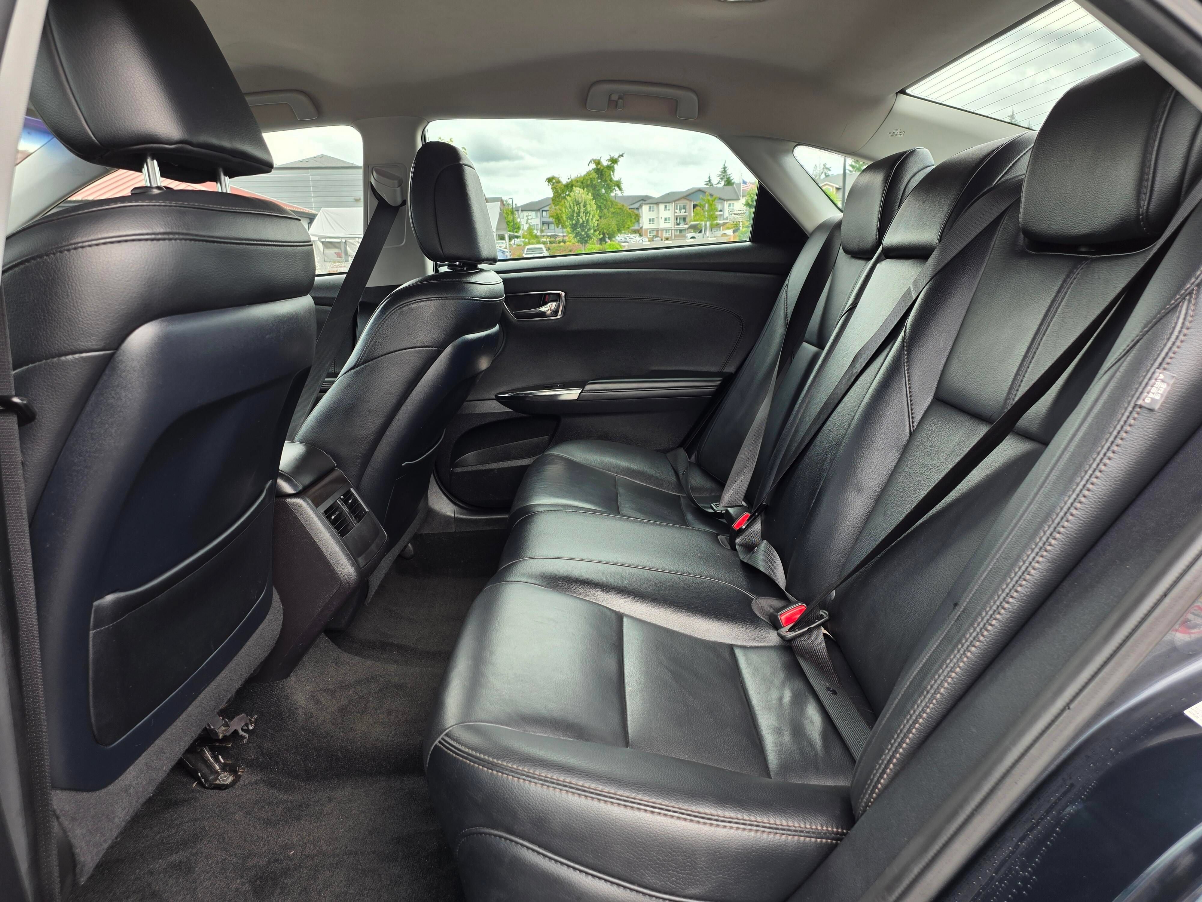 Used 2018 Toyota Avalon XLE FWD image 24