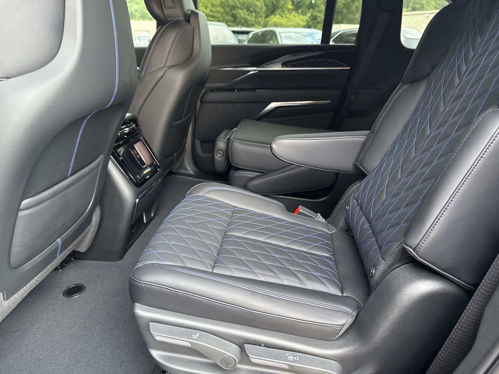 New 2026 Cadillac Escalade IQ Sport 1 image 28