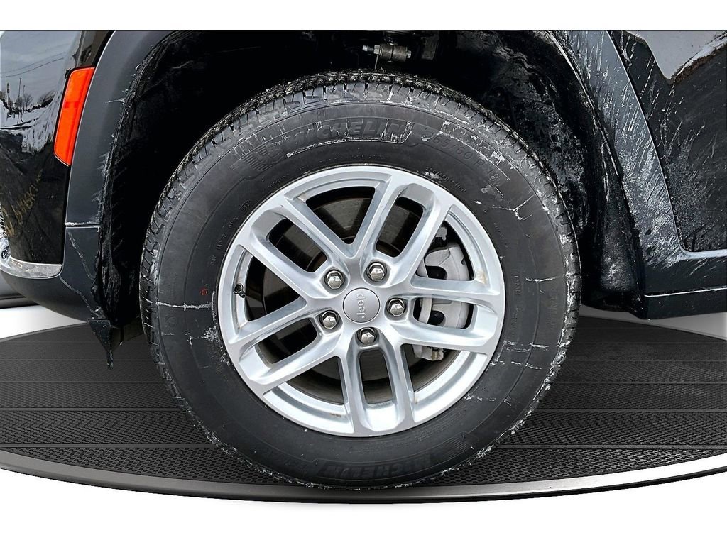 Certified 2025 Jeep Grand Cherokee L Laredo w/ Luxury Tech Group I image 10