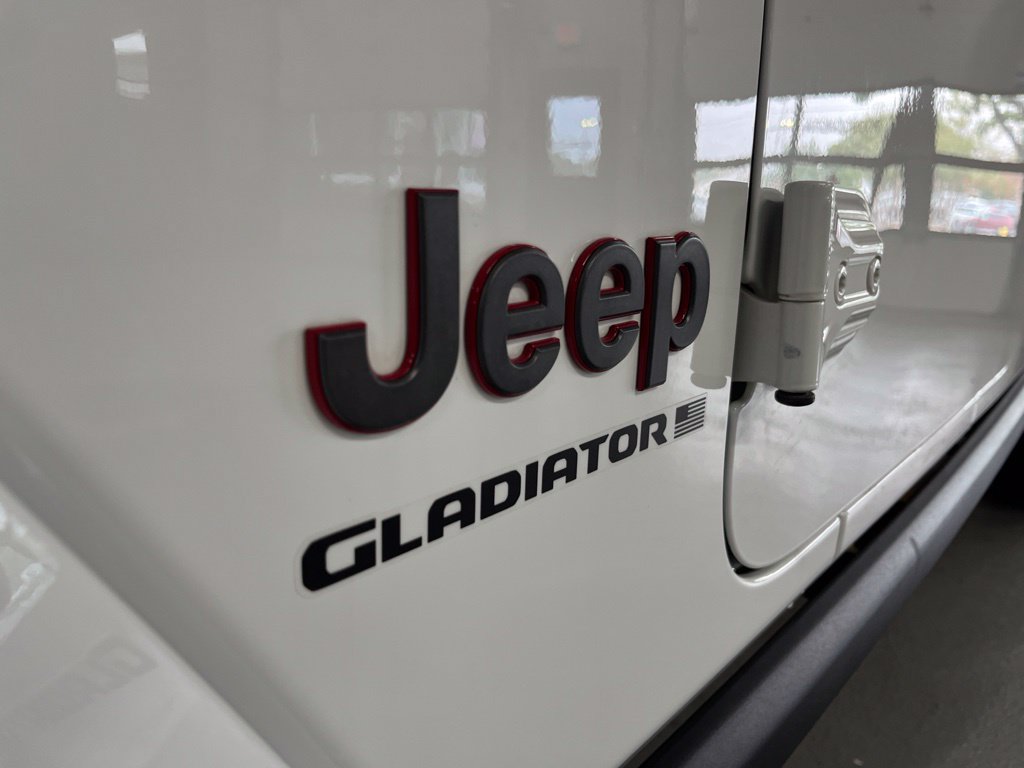 Used 2023 Jeep Gladiator Rubicon AWD/4WD image 14