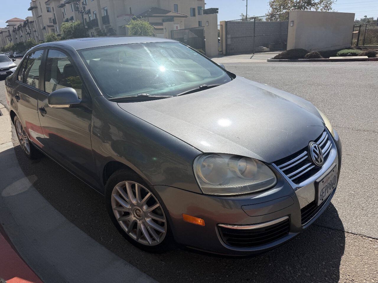 Used 2008 Volkswagen Jetta Wolfsburg Edition FWD image 5