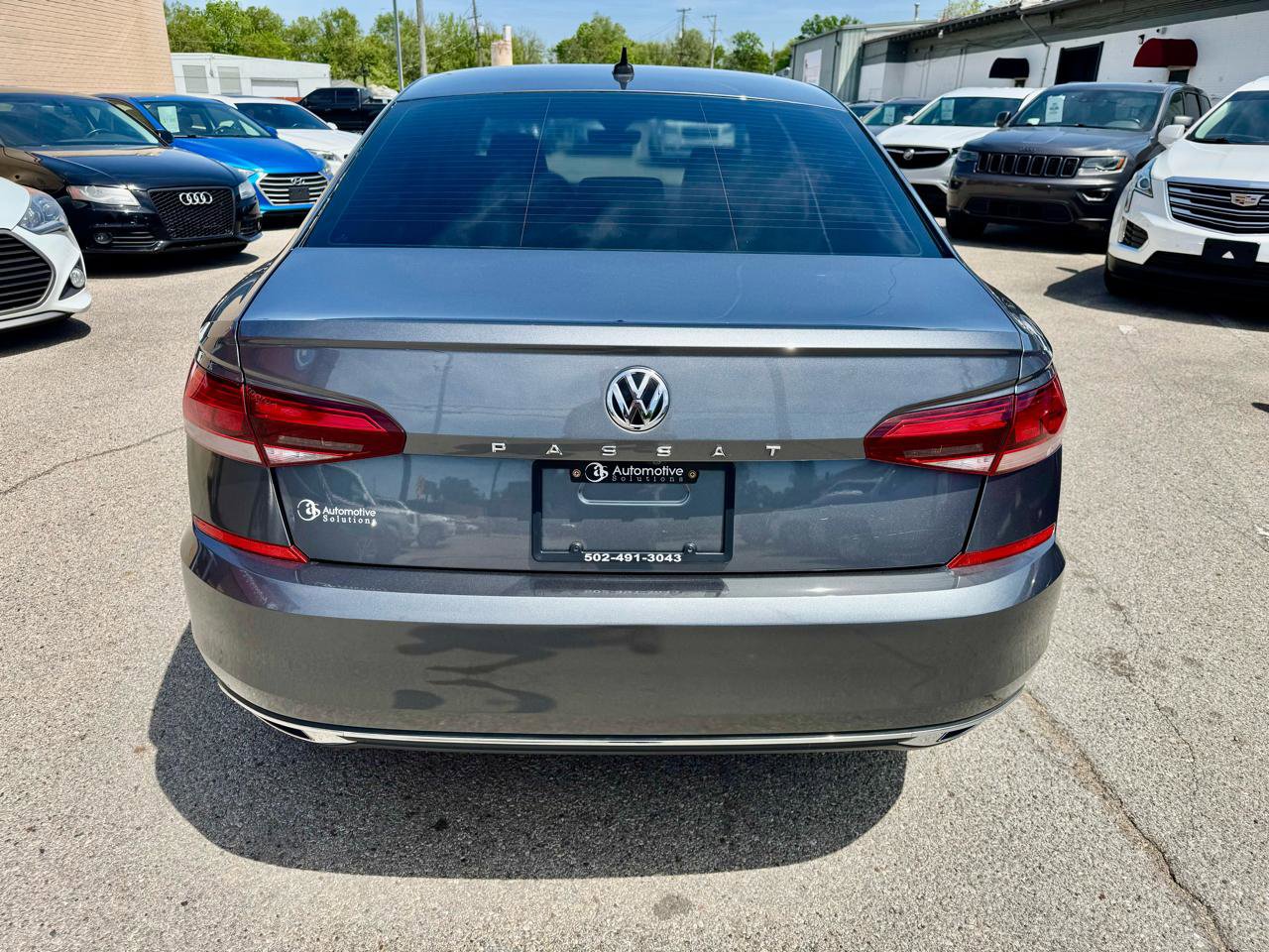 Used 2020 Volkswagen Passat 2.0T SE image 10