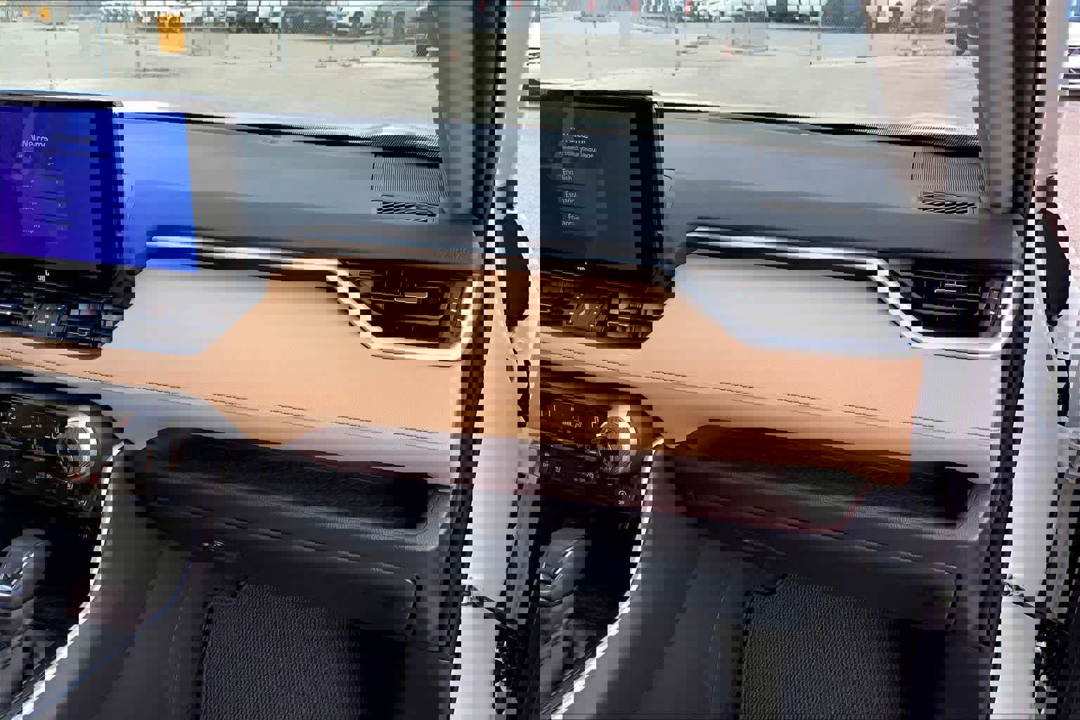 Certified 2025 Toyota RAV4 Limited image 17