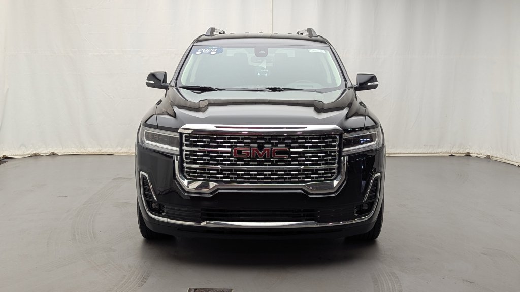 Certified 2023 GMC Acadia Denali w/ LPO, Floor Liner Package FWD image 3