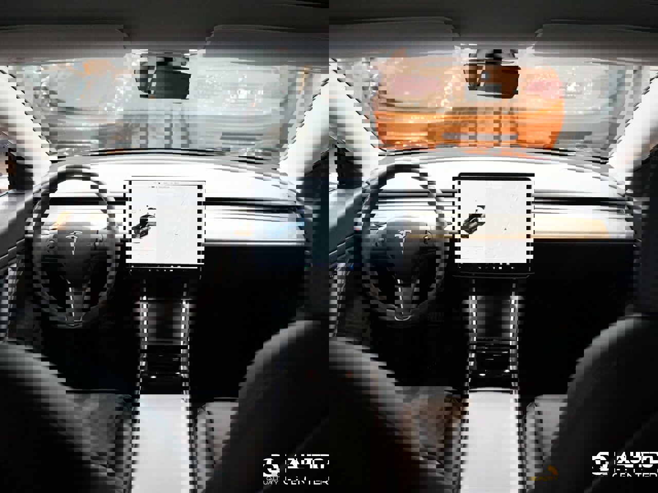 Used 2020 Tesla Model 3 Standard Range Plus image 13