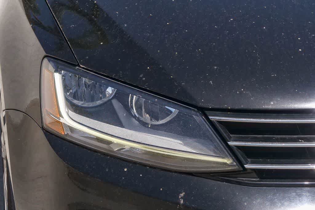 Used 2017 Volkswagen Jetta S w/ Jetta S Cold Weather Package FWD image 4