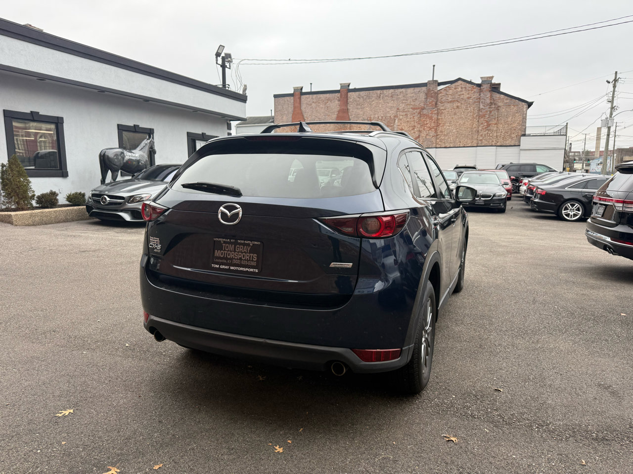 Used 2017 MAZDA CX-5 Touring w/ Preferred Equipment Package image 3
