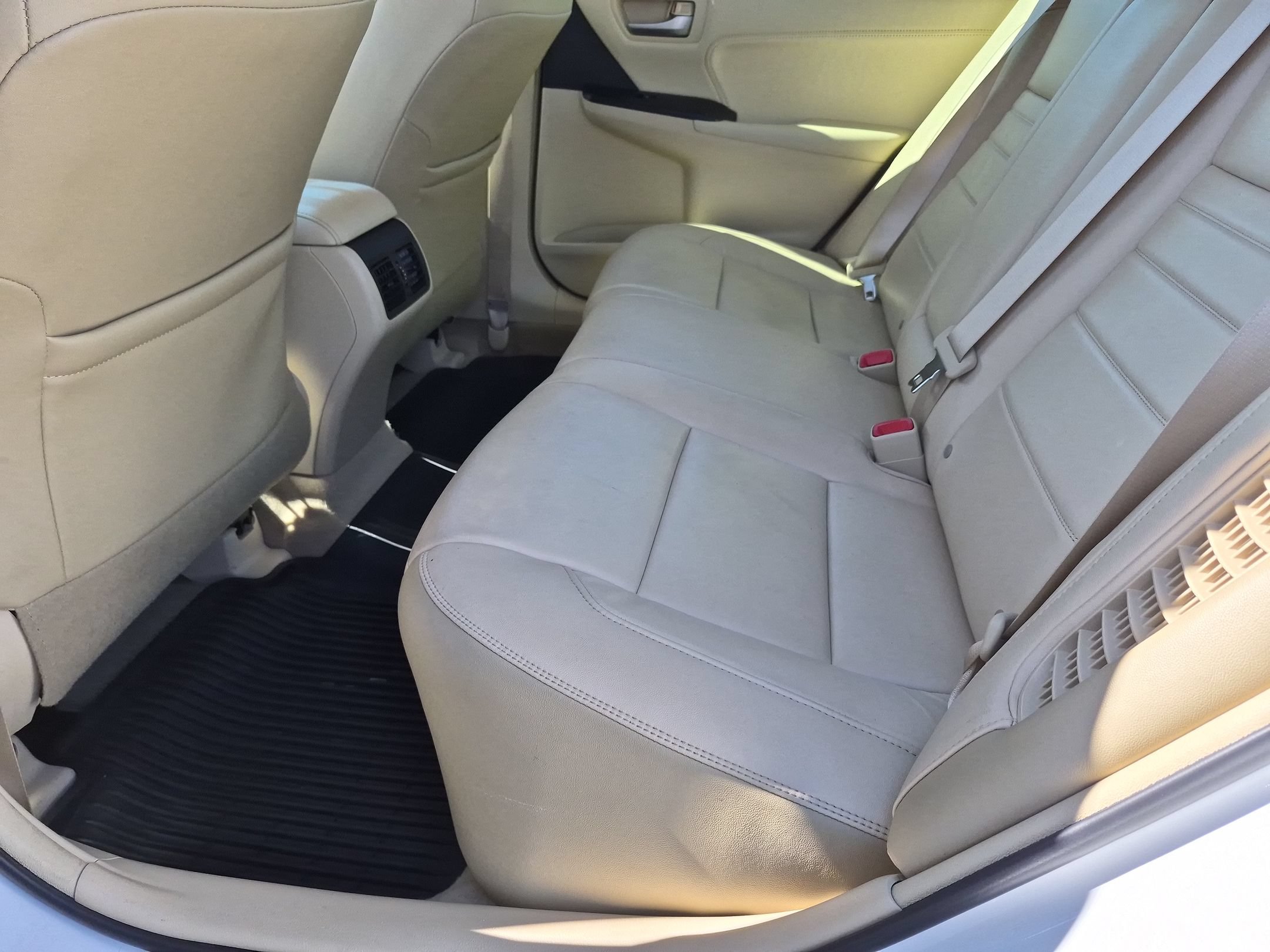 Used 2017 Toyota Camry XLE FWD image 29