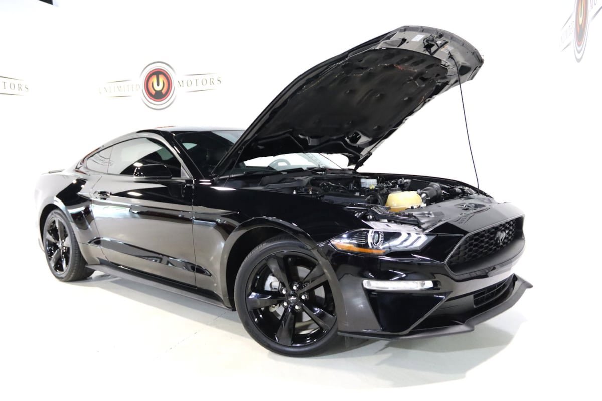 Used 2021 Ford Mustang Premium w/ Equipment Group 201A RWD image 29