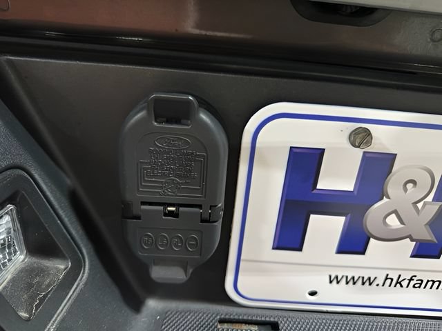 Used 2022 Ford F150 Lariat w/ Equipment Group 502A High AWD/4WD image 29