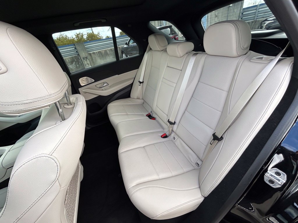 Used 2025 Mercedes-Benz GLE 450e 4MATIC image 37