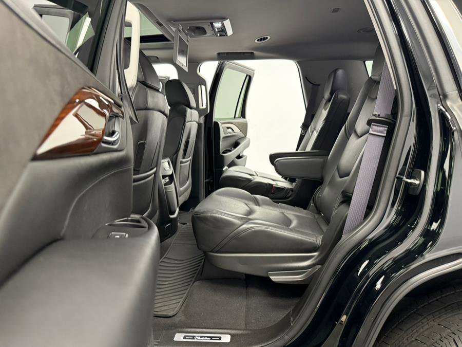 Used 2015 Cadillac Escalade Premium image 35