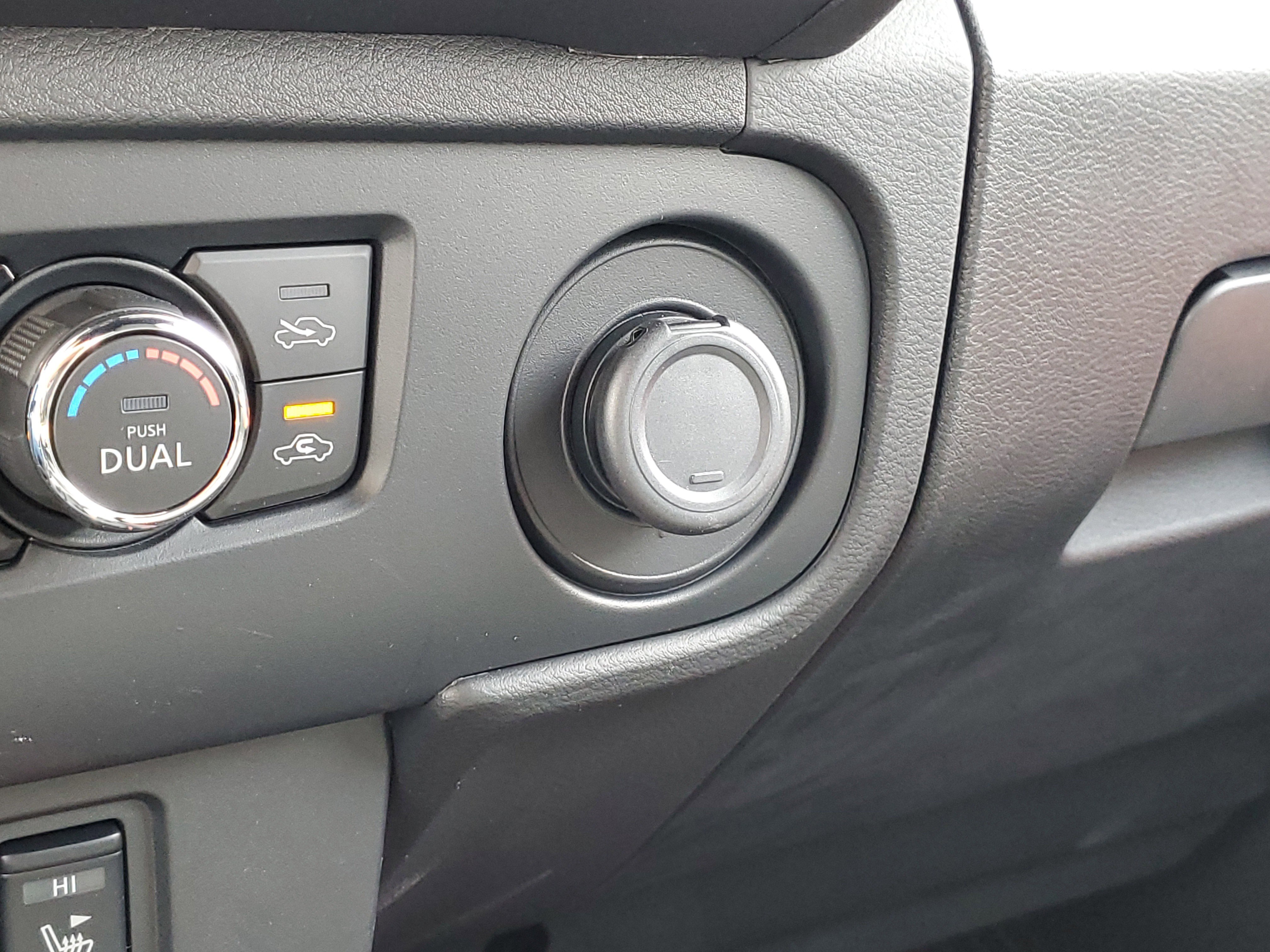 New 2026 Nissan Frontier PRO-4X w/ Pro-4x Convenience Package AWD/4WD image 19