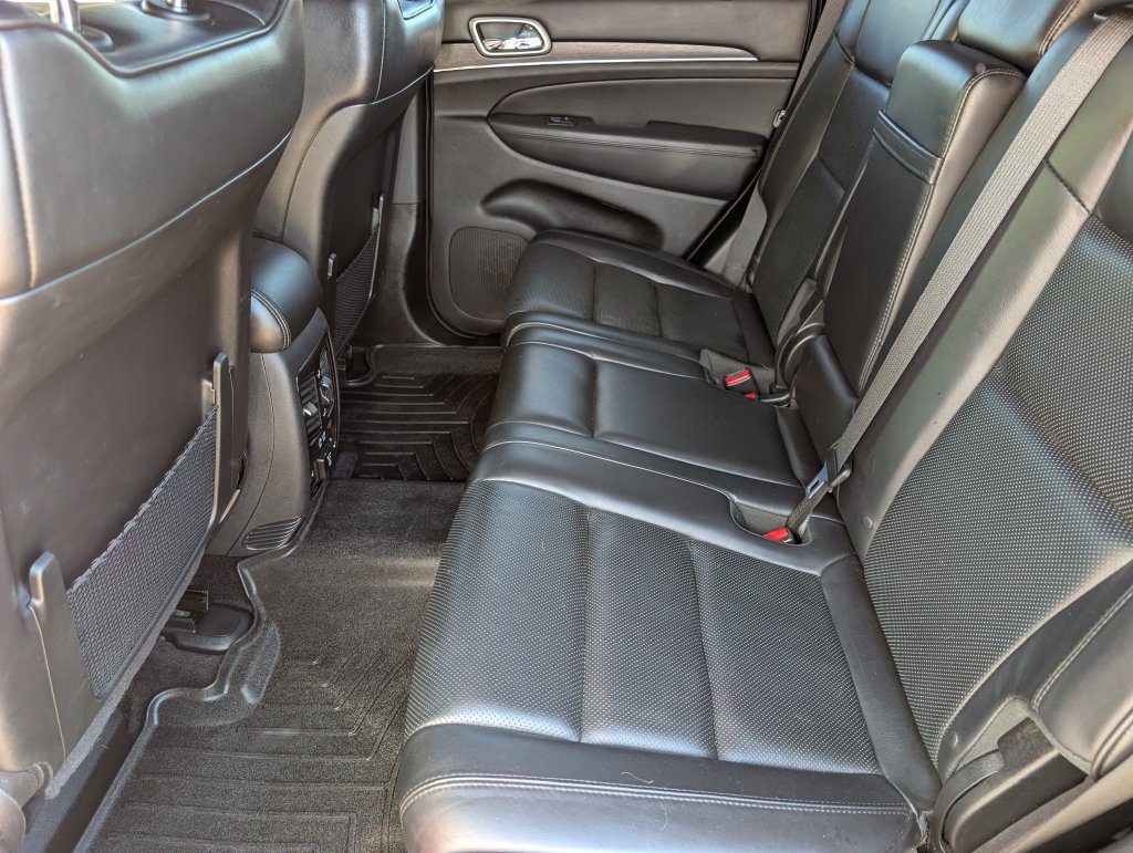 Used 2018 Jeep Grand Cherokee High Altitude AWD/4WD image 19