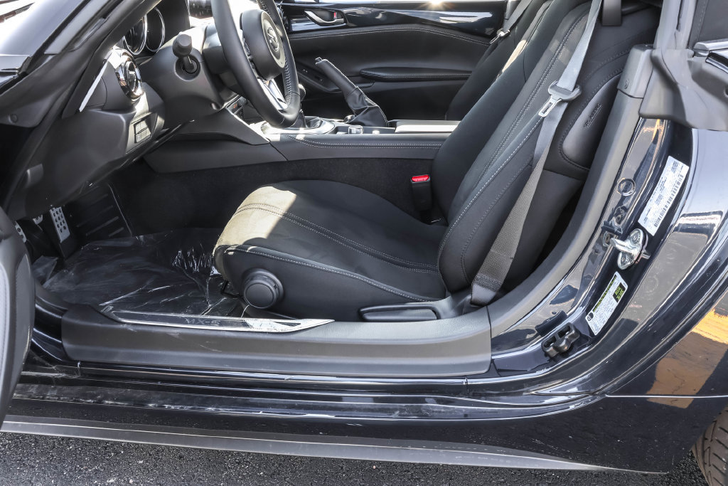 New 2026 MAZDA MX-5 Miata Club w/ Interior Package RWD image 23