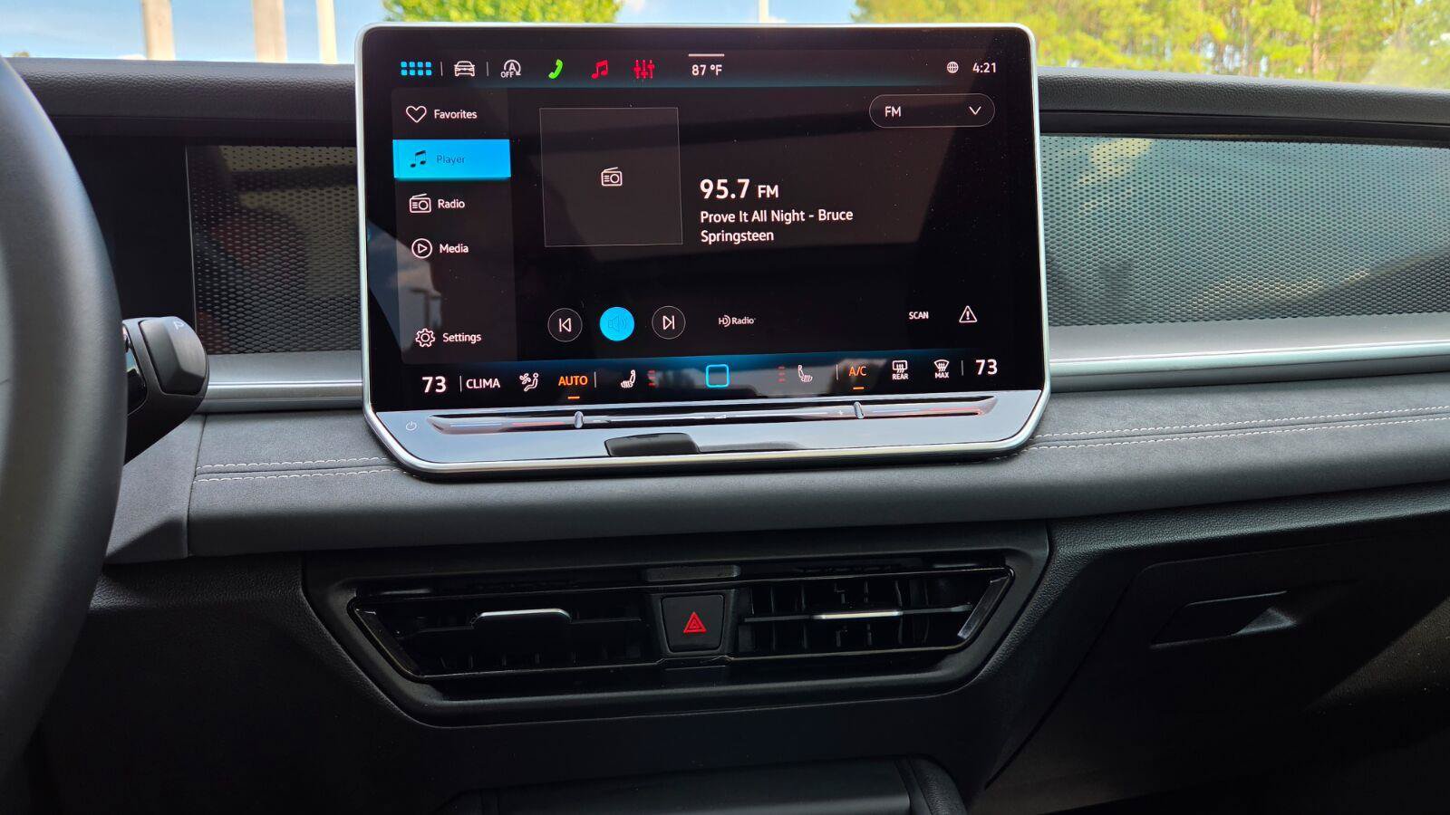 Certified 2026 Volkswagen Tiguan SE AWD/4WD image 28