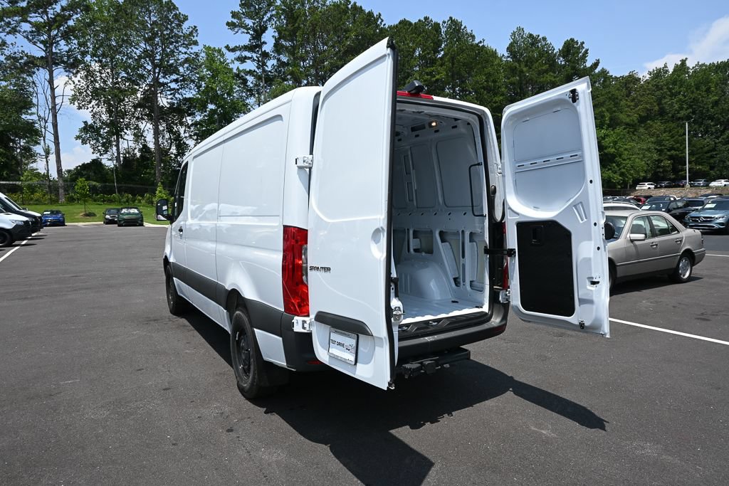 Used 2025 Mercedes-Benz Sprinter 2500 image 29