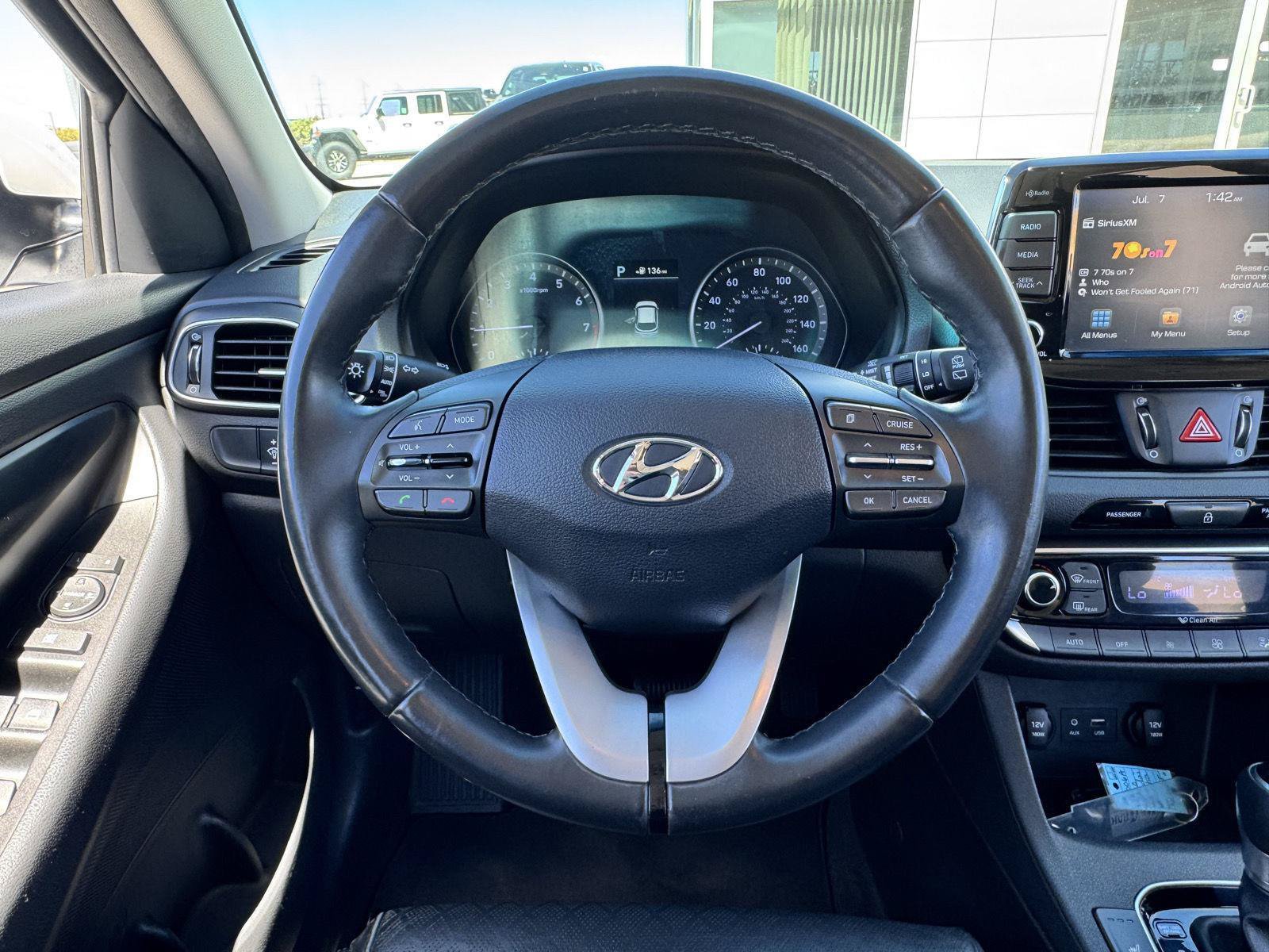 Used 2020 Hyundai Elantra GT w/ Style Package 02 FWD image 15