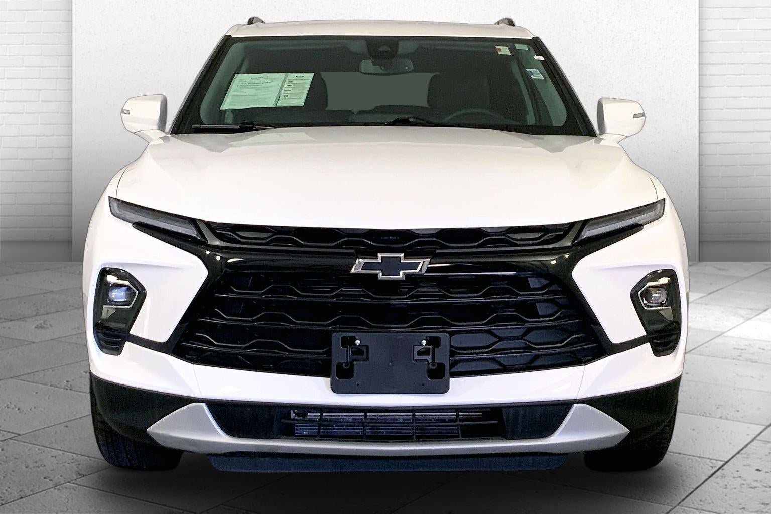 Used 2023 Chevrolet Blazer LT w/ LPO, Black Grille Bar Package AWD/4WD image 2
