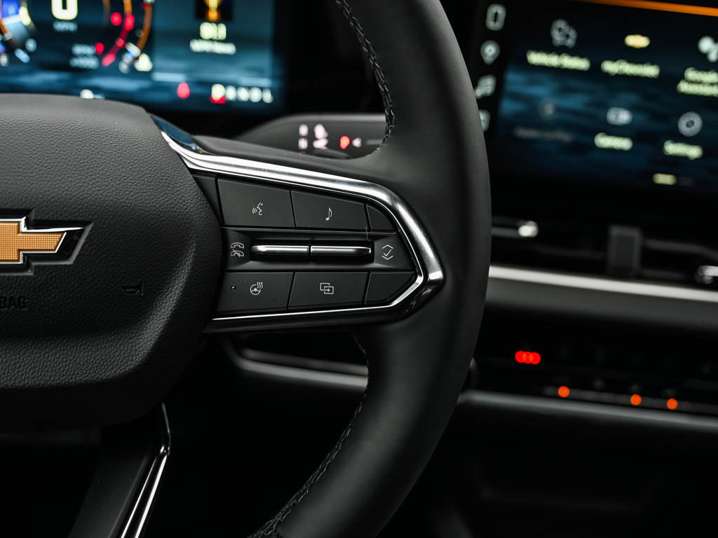 New 2026 Chevrolet Equinox LT w/ LPO, Floor Liner Package image 20