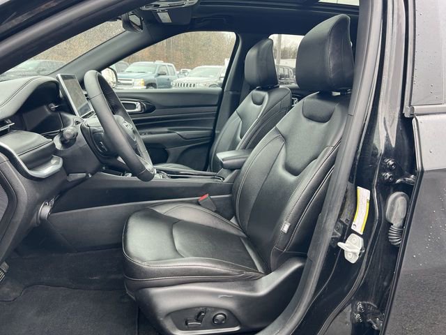 Used 2024 Jeep Compass Limited w/ High Altitude Package image 15