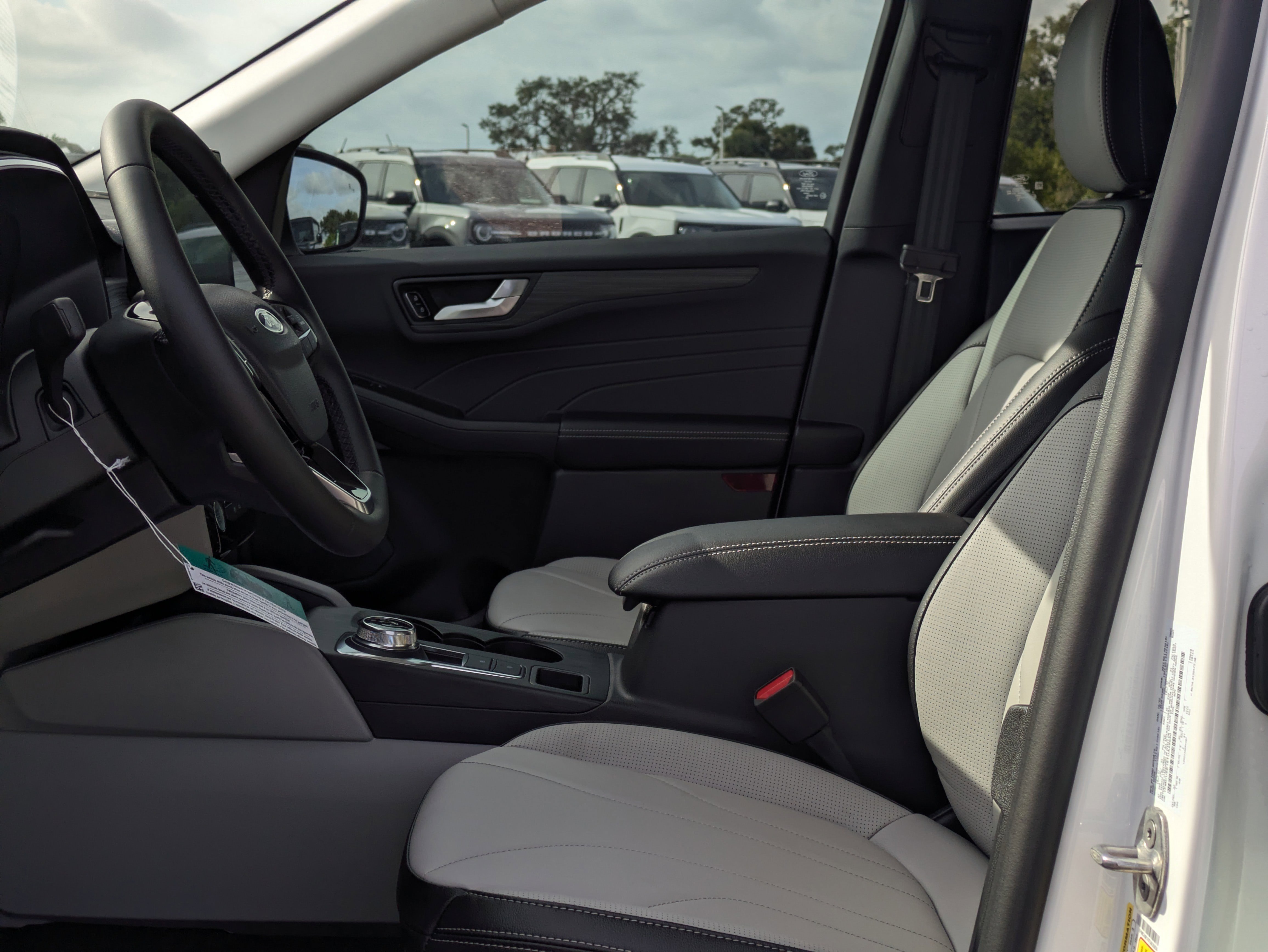 New 2026 Ford Escape SE w/ PHEV Premium Package image 22