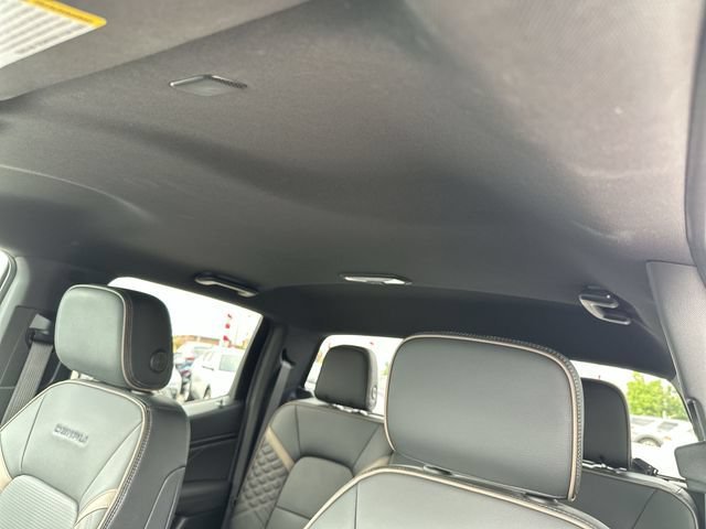 Used 2023 GMC Canyon Denali AWD/4WD image 17