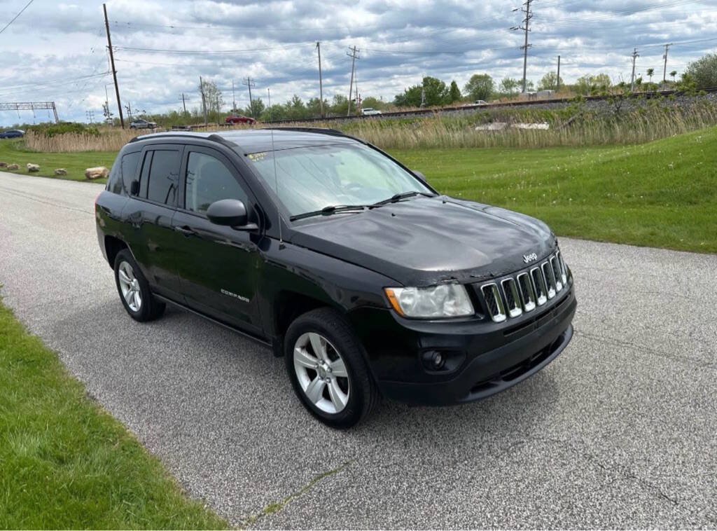Used 2013 Jeep Compass Latitude AWD/4WD image 4