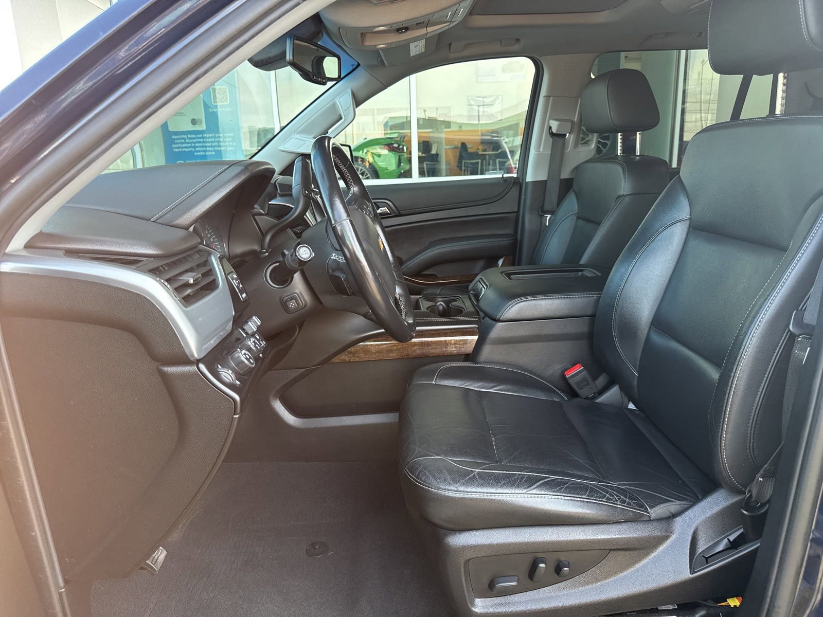 Used 2019 Chevrolet Tahoe LT w/ LT Signature Package image 21