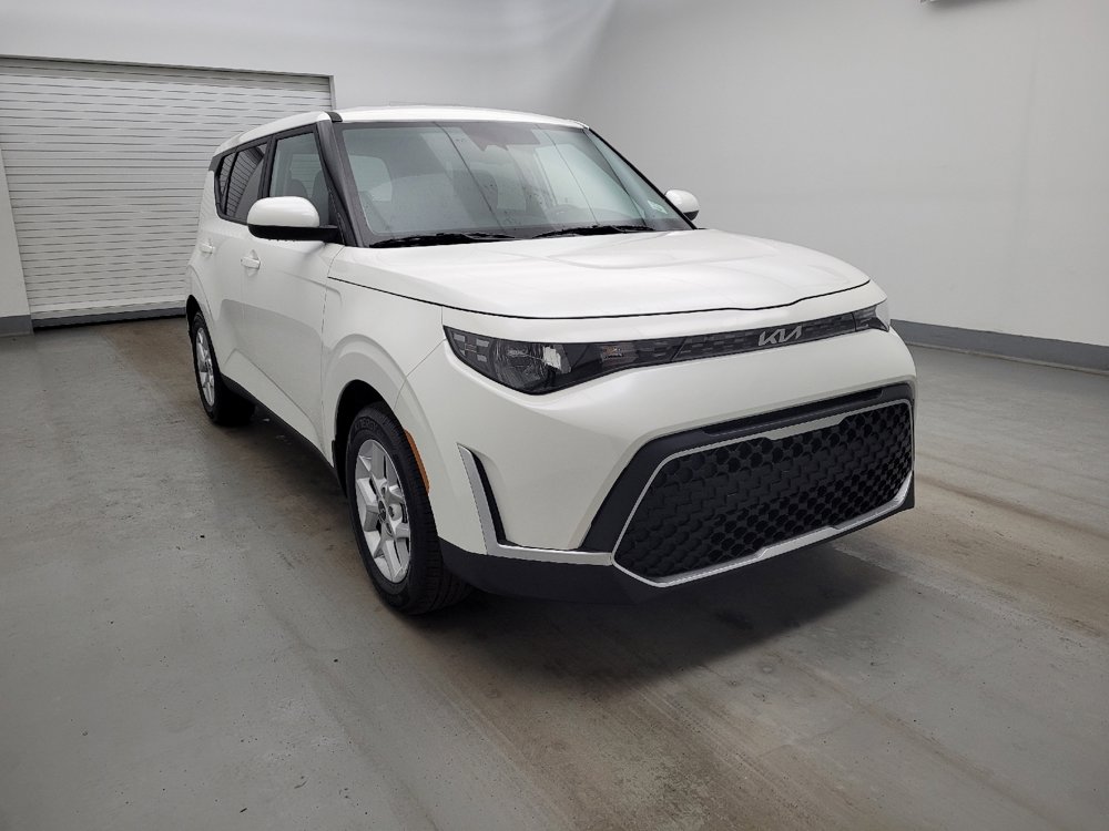 Used 2025 Kia Soul S FWD image 13