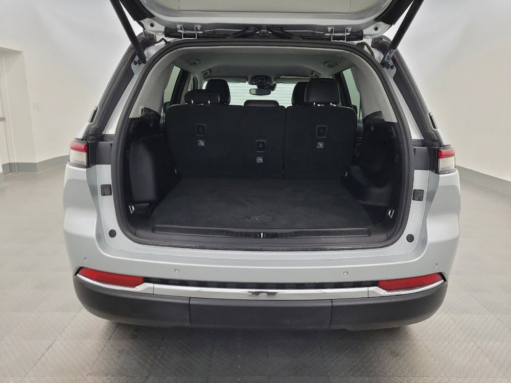 Used 2022 Jeep Grand Cherokee Limited RWD image 29