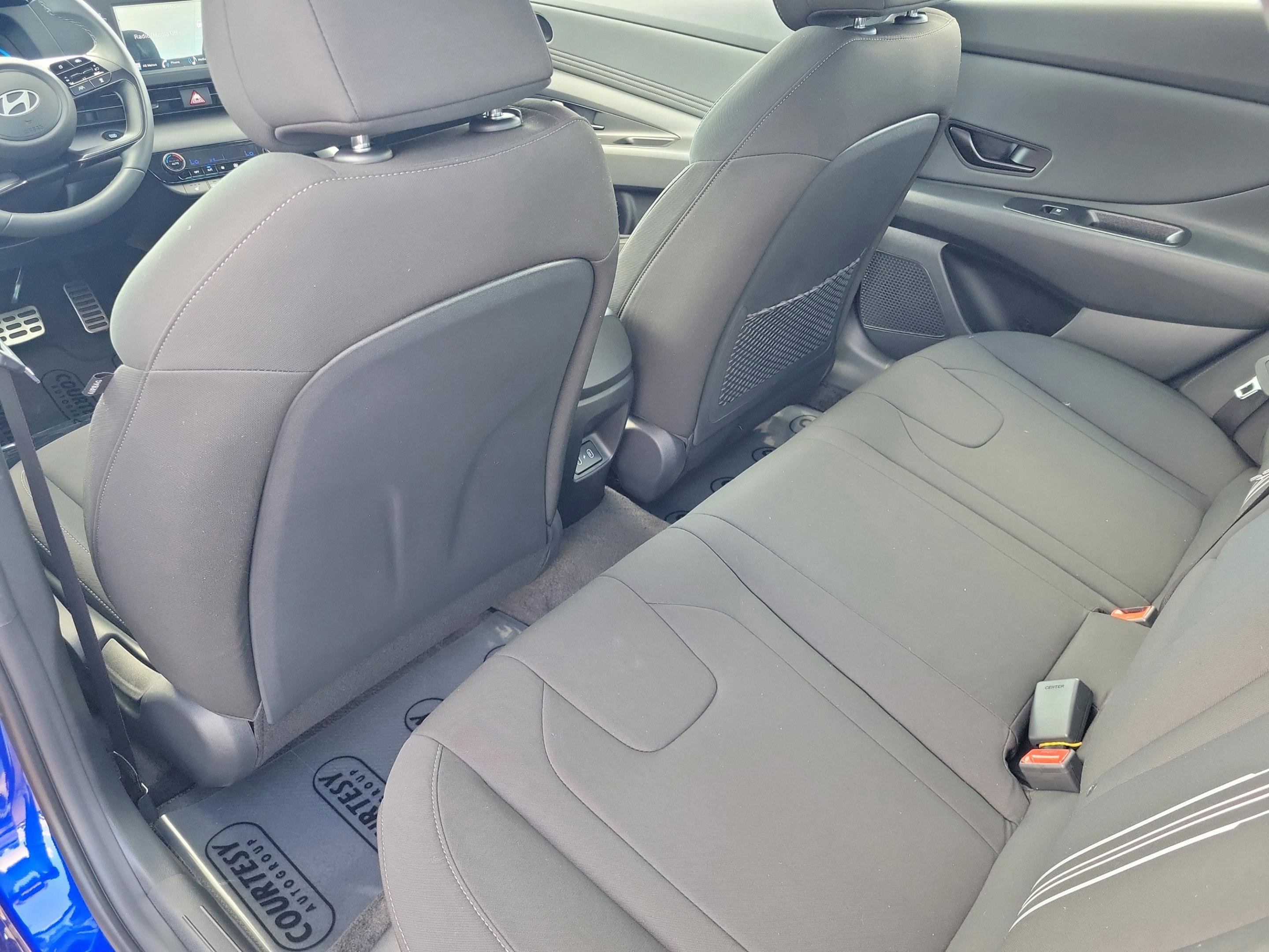 New 2026 Hyundai Elantra SEL Sport image 6