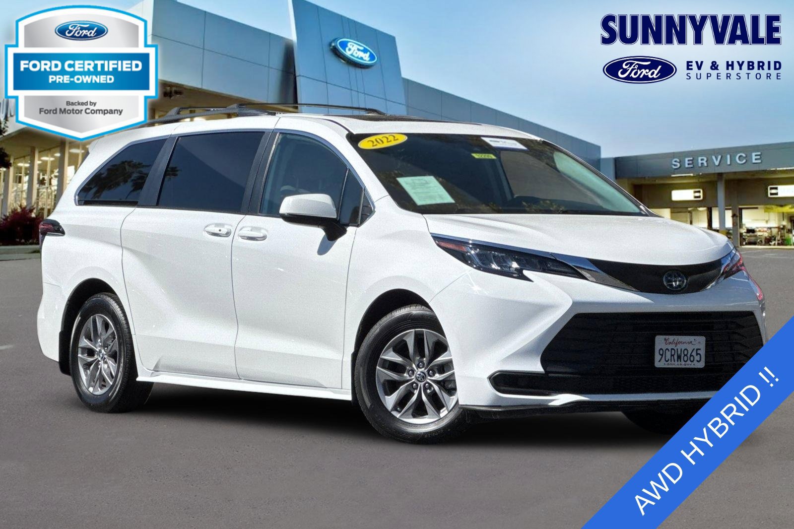 Used 2022 Toyota Sienna LE w/ LE Plus Package