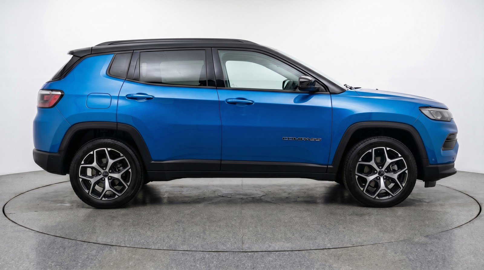 Used 2025 Jeep Compass Limited AWD/4WD image 11