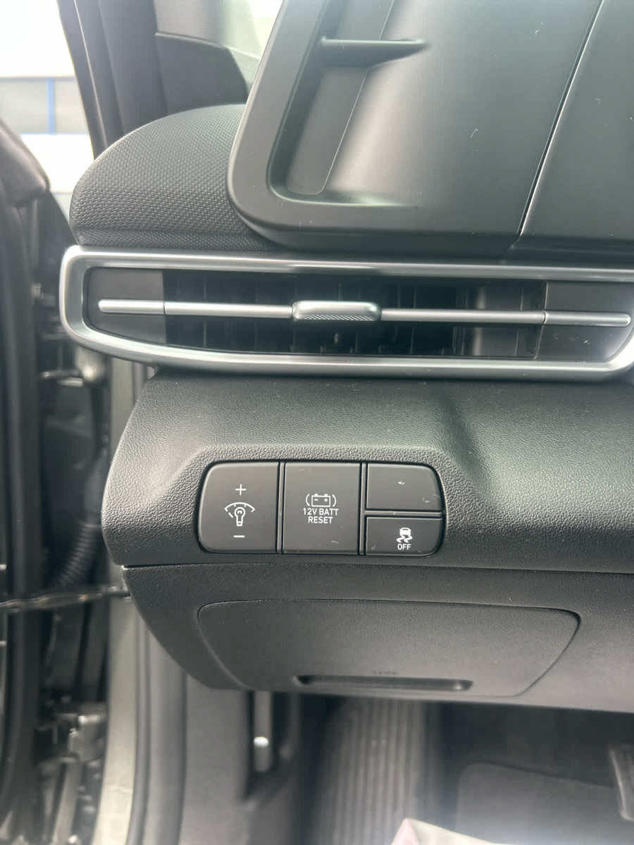 Used 2026 Hyundai Elantra Hybrid w/ Cargo Package FWD image 20