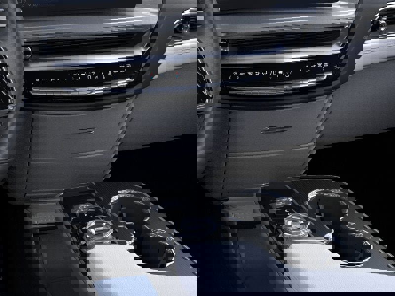 New 2025 Cadillac Lyriq Luxury image 23